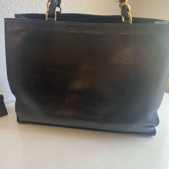 Chanel Vintage Lambskin XL Tote **PRICED TO SELL** - Picture 13 of 13
